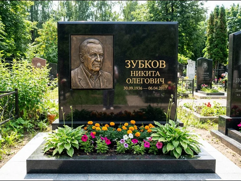Памятник с барельефом — выполненная работа 19 в Оренбурге