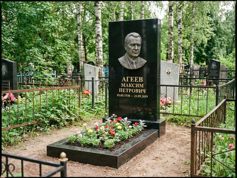 Памятник с барельефом — выполненная работа 1 в Оренбурге