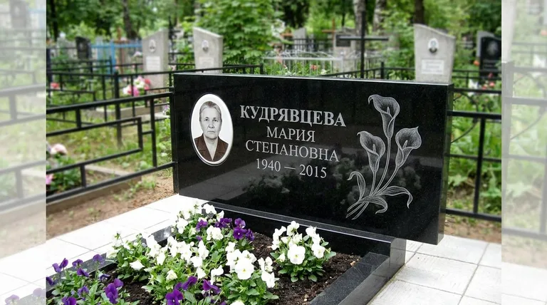 Памятник с гравировкой калл — выполненная работа «Кудрявцева» в Оренбурге