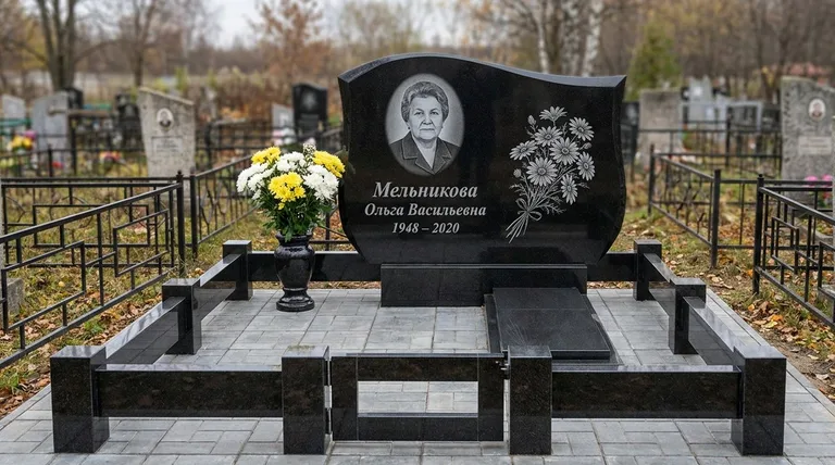 Памятник с гравировкой ромашек — выполненная работа «Мельникова» в Оренбурге