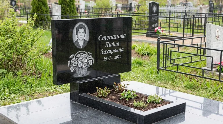 Памятник с гравировкой ромашек — выполненная работа «Степанова» в Оренбурге