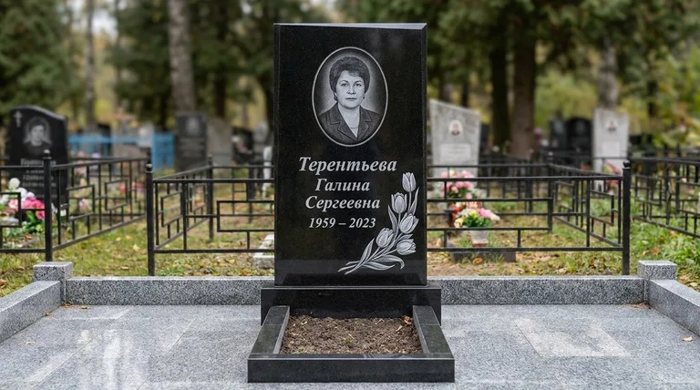 Памятник с гравировкой тюльпанов — выполненная работа «Терентьева» в Оренбурге