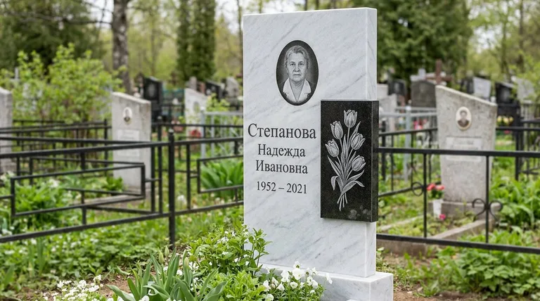 Памятник с гравировкой тюльпанов — выполненная работа «Степанова» в Оренбурге