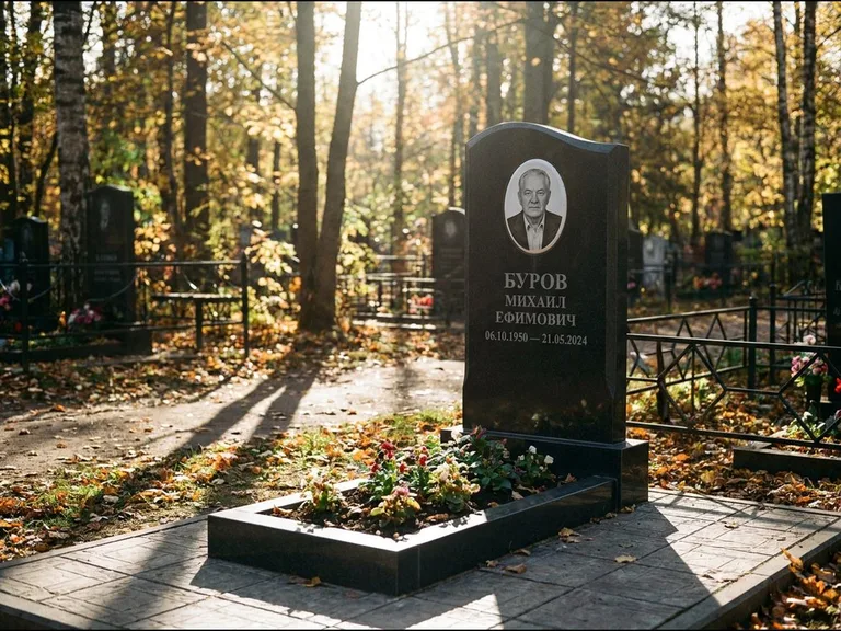 Овальный керамический портрет — установленная работа в Оренбурге
