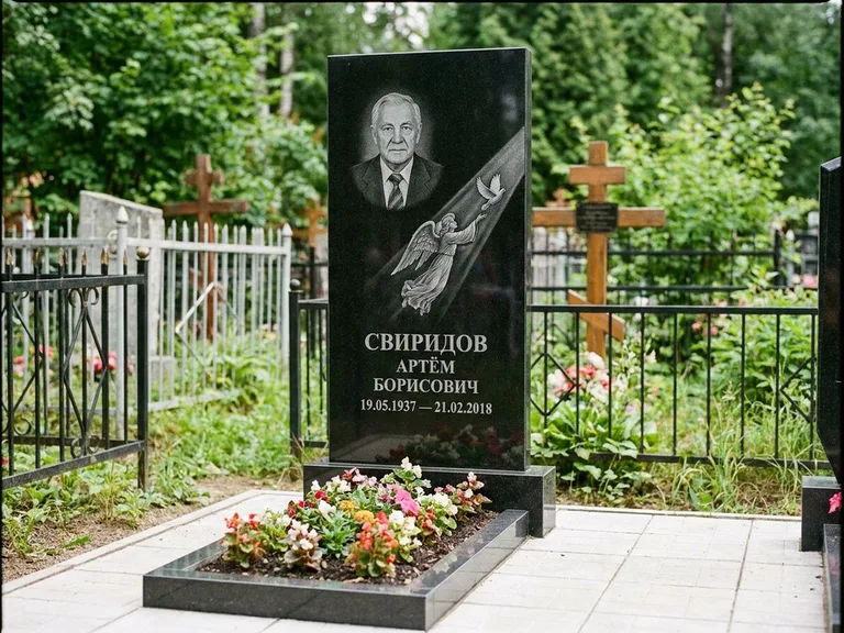 Памятник с гравировкой ангела — гравировка ангела с голубем по диагонали стелы, работа «Свиридов» в Оренбурге