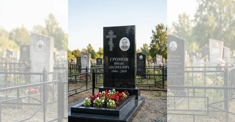 Памятник с цветником, Пример гранитного памятника, изготовленного мастерской «Мастер Каменев» для кладбища в Москве