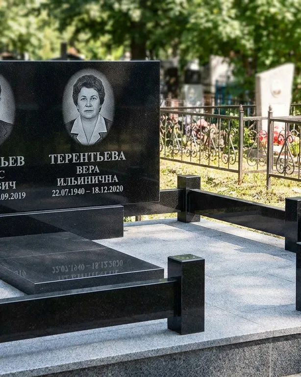 Премиум памятник под ключ с золочёной гравировкой в Оренбурге