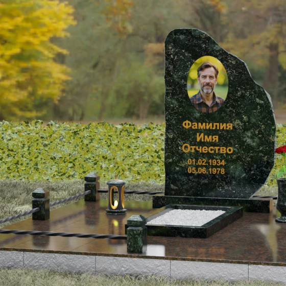 Вертикальный Гранитный памятник сдержанный в Оренбурге, гранит Балтик грин, вид 4