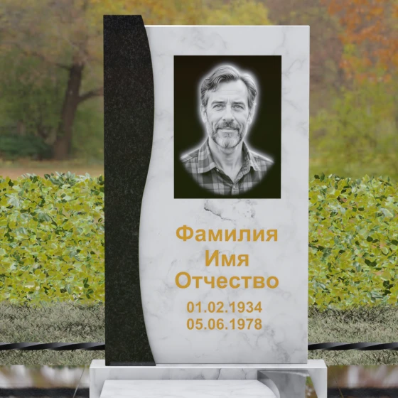 Простой вертикальный Гранитный памятник в Перми, мрамор Тассос