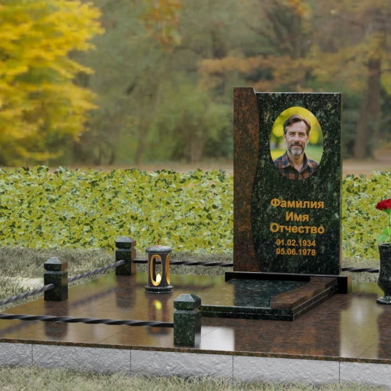 Простой вертикальный Гранитный памятник в Перми, гранит Балтик грин, вид 4