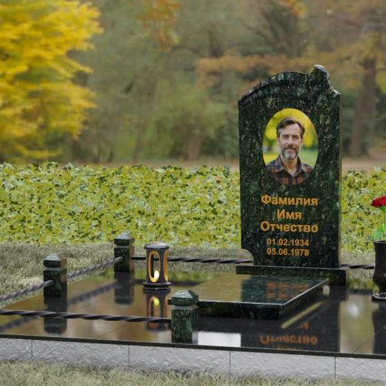 Светский вертикальный гранитный памятник в Набережных Челнах, гранит Балтик грин, вид 4