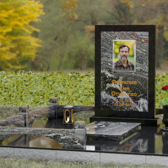 Гранитный светский памятник в Оренбурге, гранит амфиболит, вид 4