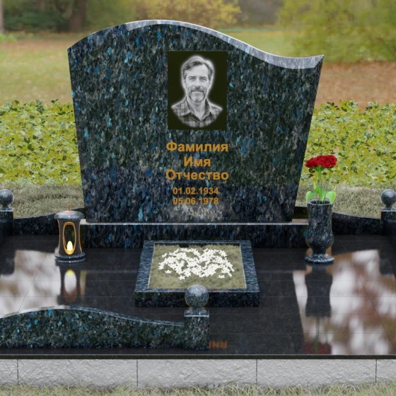 Гранитный памятник вертикальной ориентации в Казани, гранит Блю Перл, вид 2