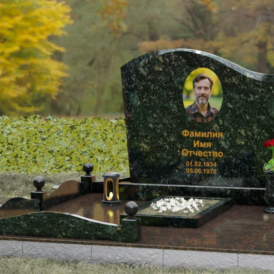 Гранитный памятник вертикальной ориентации в Казани, гранит Балтик грин, вид 4