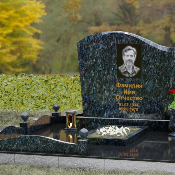 Гранитный памятник вертикальной ориентации в Казани, гранит Блю Перл, вид 4
