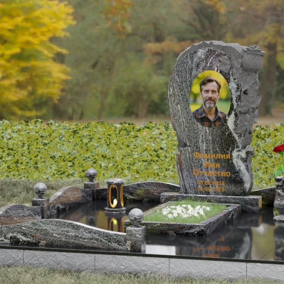 Светский гранитный памятник вертикальный в Кемерово, гранит амфиболит, вид 4