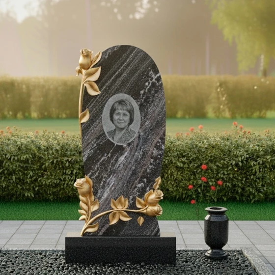 Памятник с аркой и объемными розами в позолоте, гранит амфиболит