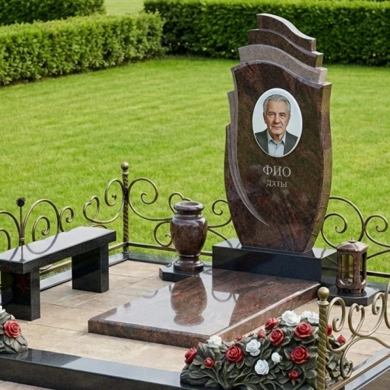 Светский мемориал из гранита и металла в Оренбурге, гранит Дымовский