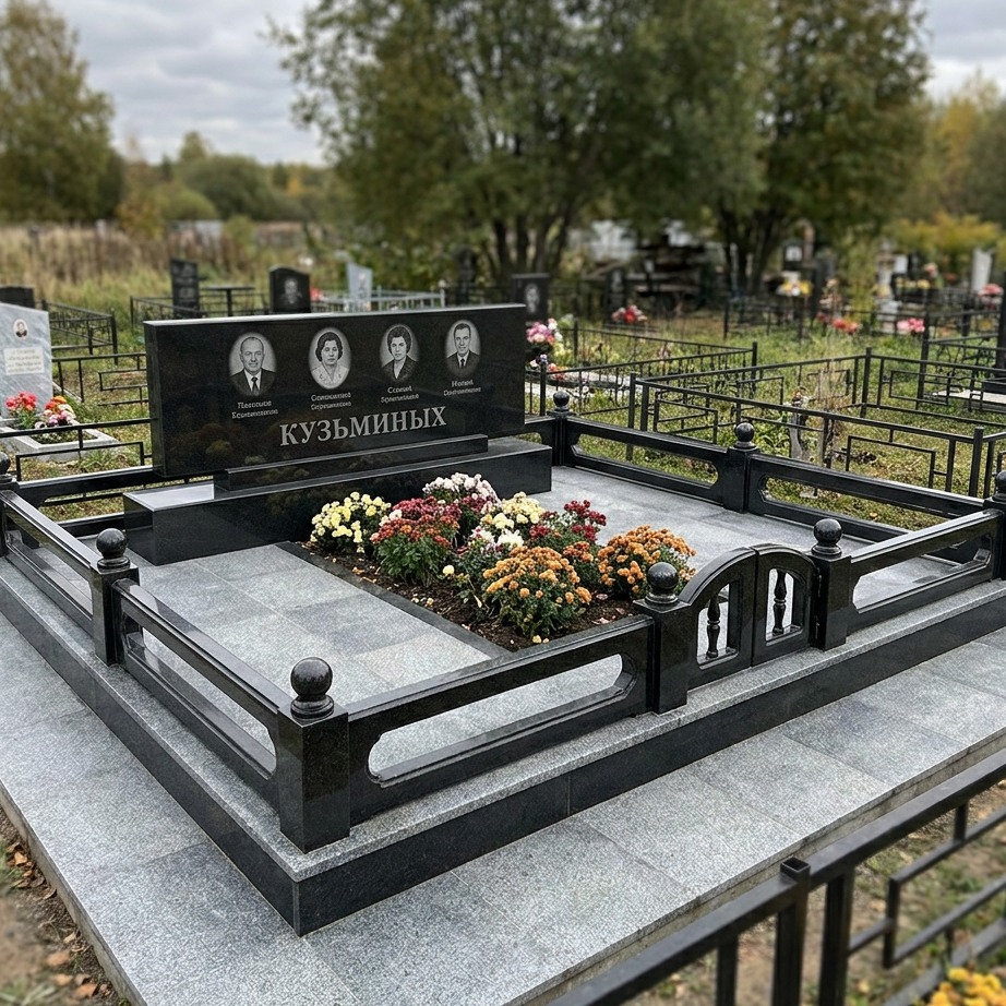 Пример дизайна: Семейный памятник на четверых из черного гранита — фото и цена