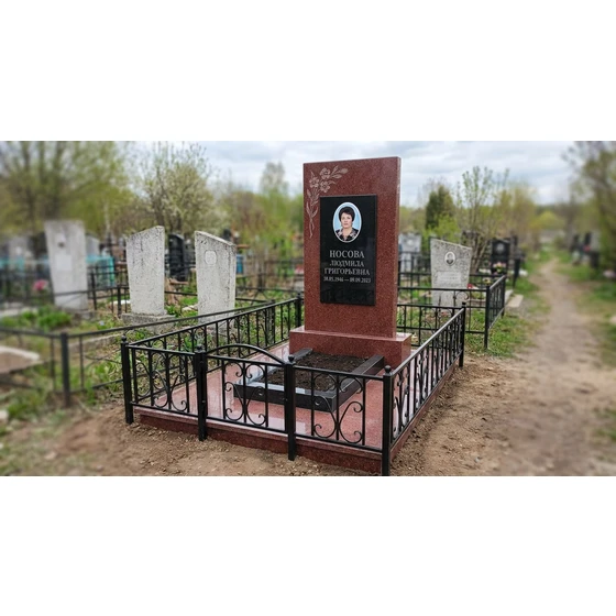 Гранитный памятник