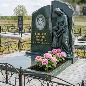 Комбинированный памятник