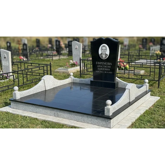 Комбинированный памятник