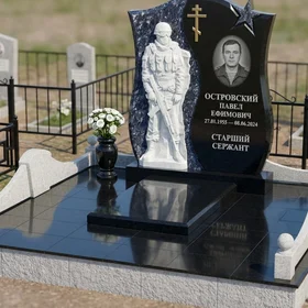 Комбинированный памятник с барельефом воина и православным крестом