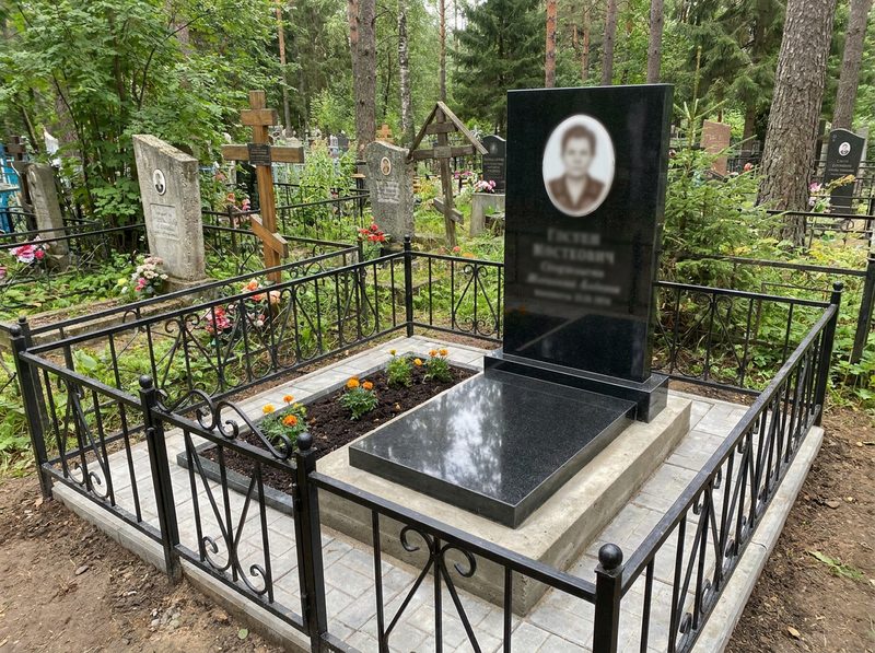 Установка памятника в Оренбурге — пример 4